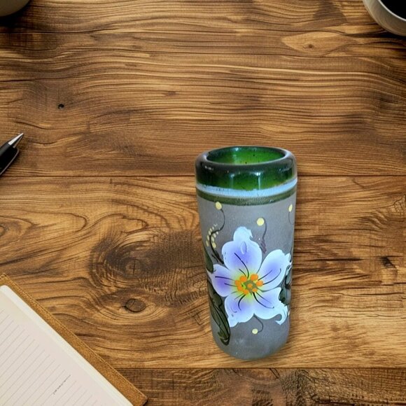 Mexican Made Hand Painted Frosted Glass Floral Design Set of 2 Shot Glasses… - Picture 2 of 7
